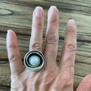 Silpada lily pearl ring